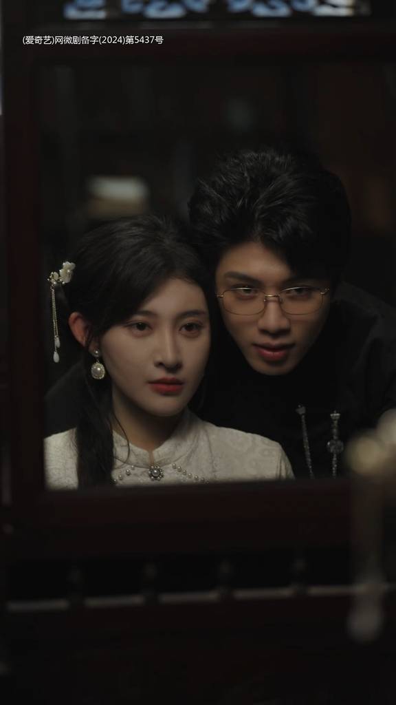 禁忌的罗曼史封面图